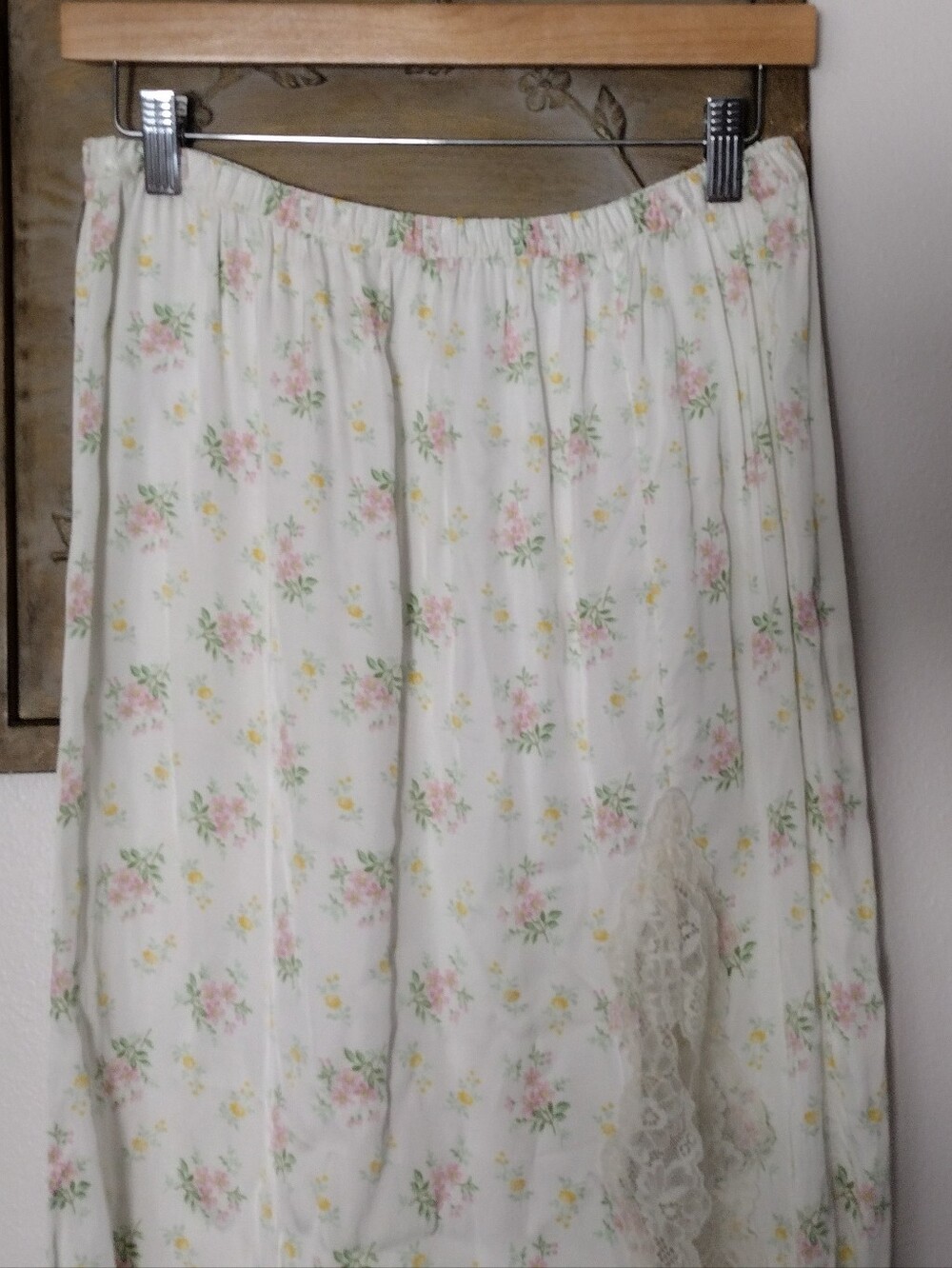 Aerie Satin Floral Lace-Trim Maxi Skirt in White - Picture 7 of 9